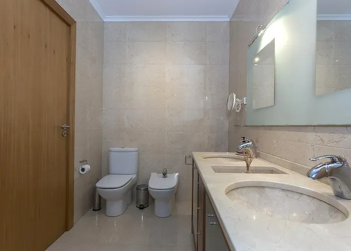 43 House Azores Homestay